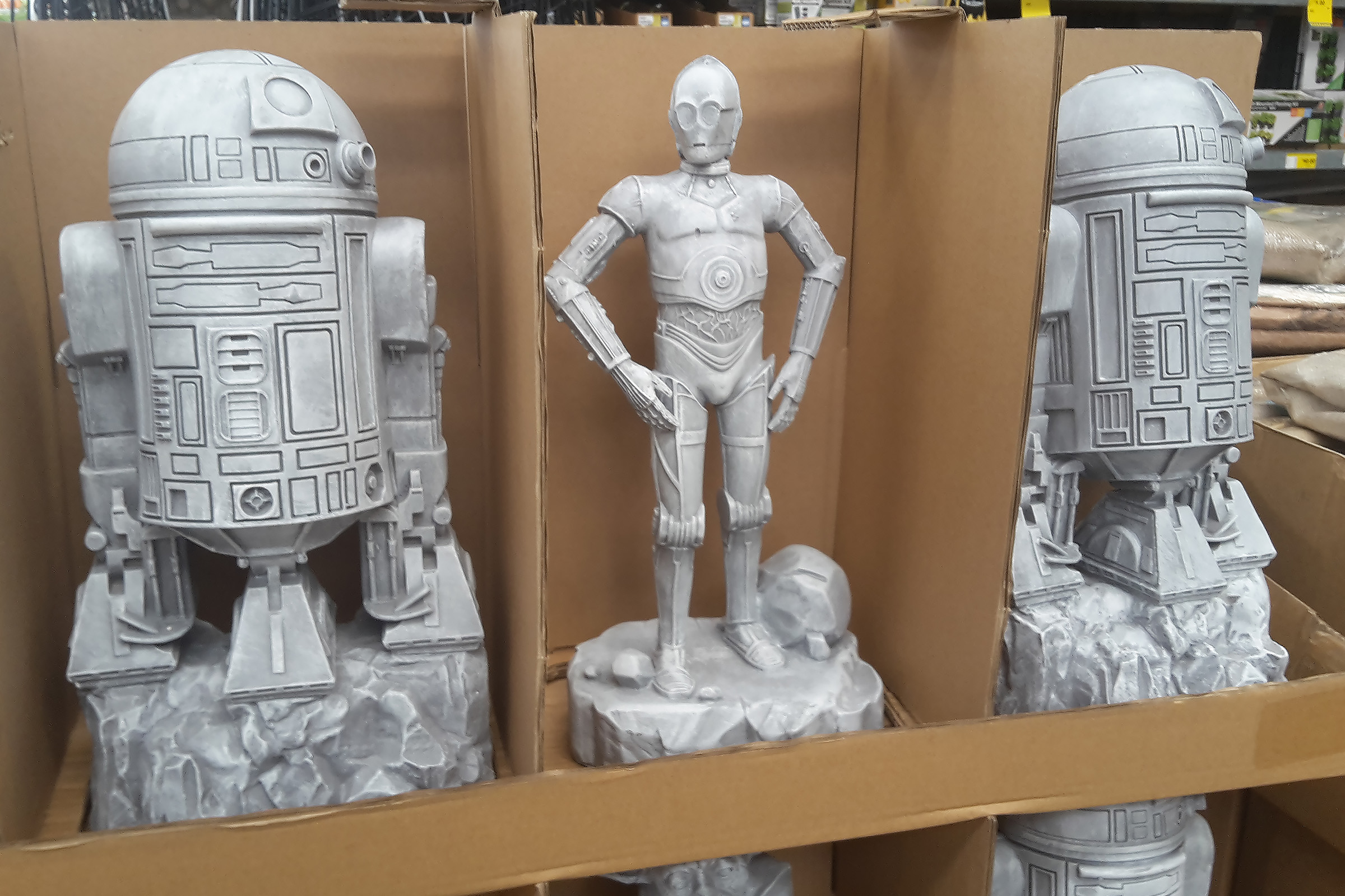They're Back! Star Wars Garden Statues at Bunnings SWNZ, Star Wars